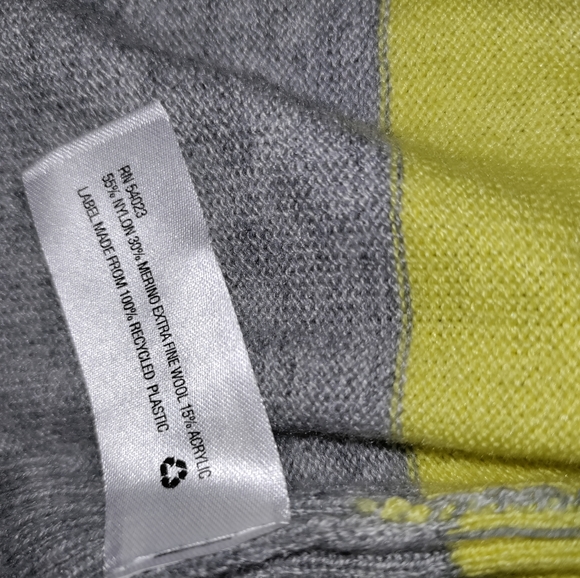 🆕Gap Maternity | Striped V-Neck Sweater Size L - Picture 9 of 10